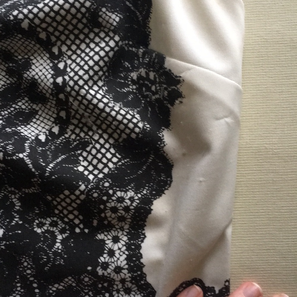 Dress - Picture 3 of 3